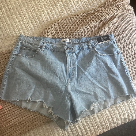Abercrombie & fitch 90s relaxed cutoff short light wash high waist size 36 - Picture 1 of 10